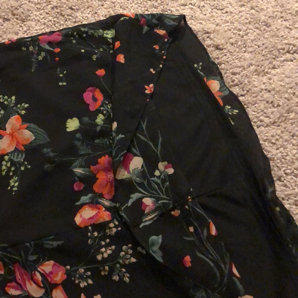 Spring dress - Picture 4 of 4